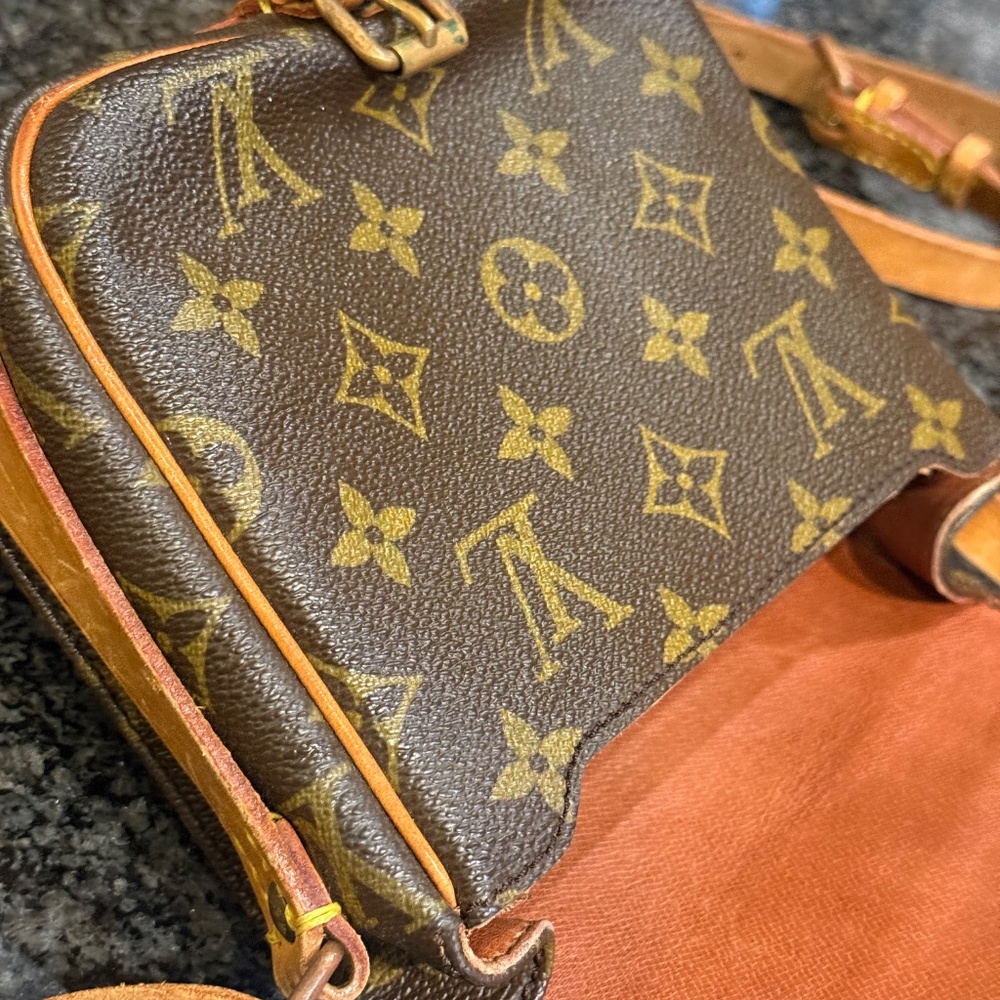 Louis vuitton - Picture 8 of 14